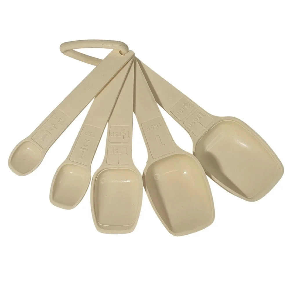 Vintage Tupperware Beige D-Style Measuring Spoons Set of 5 with D-Ring